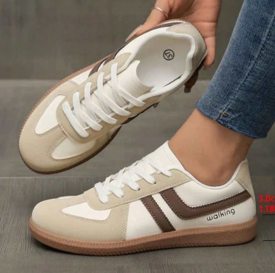 Carly Wide Toe Box Cushioned Orthopedic Sneakers_21