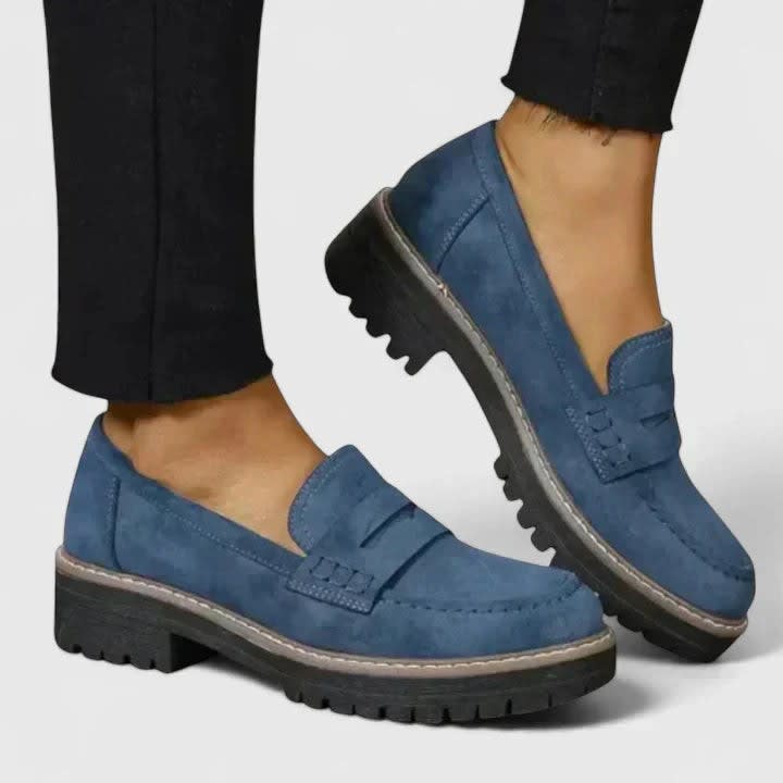 Paula Cushioned Lug Sole Orthopedic Loafers_3