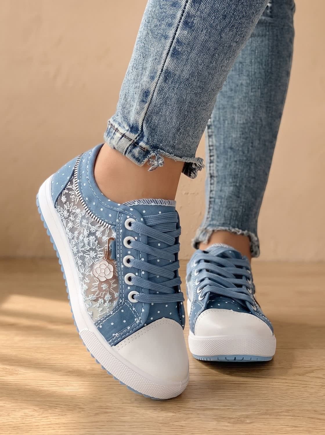 Layla Wide Toe Box Lace Orthopedic Sneakers_5