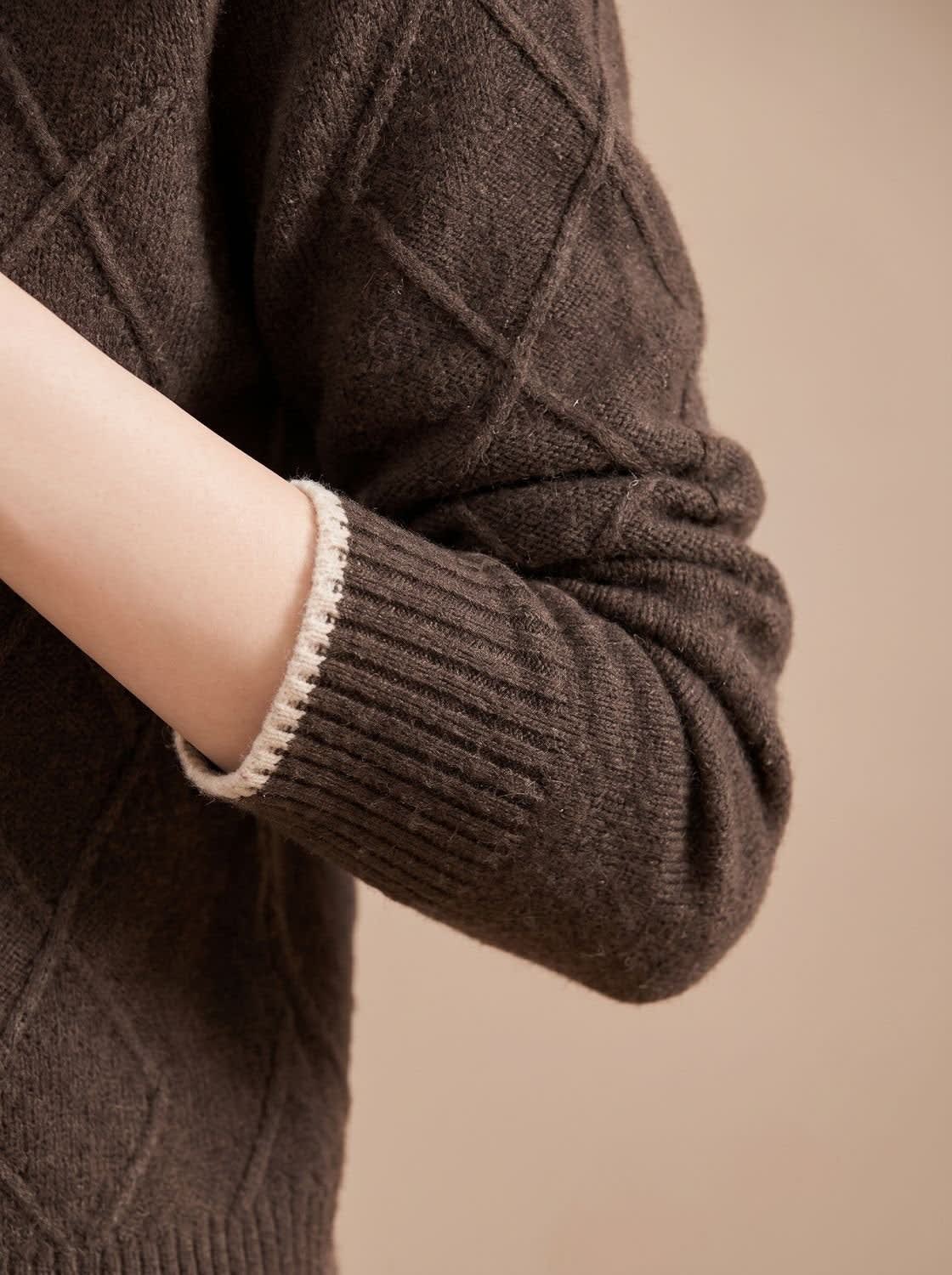 Allie Diamond Cable Knit Mock Neck Sweater_4