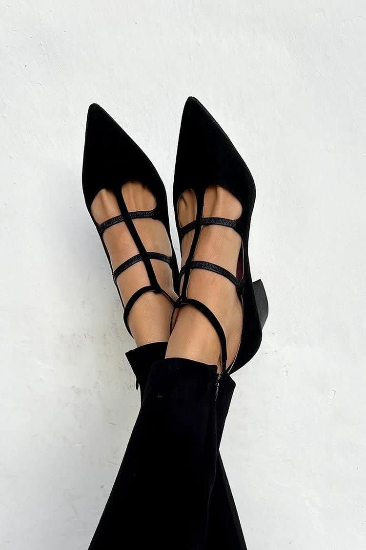 Greta Strappy Pointed Toe Block Heels_2