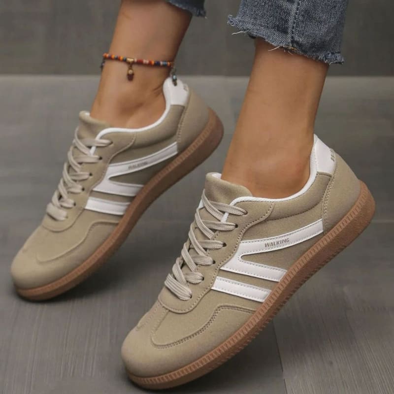 Carly Wide Toe Box Cushioned Orthopedic Sneakers_1