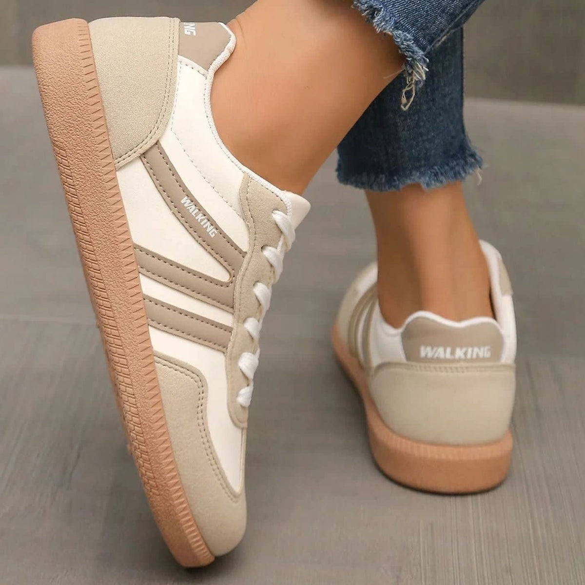Carly Wide Toe Box Cushioned Orthopedic Sneakers_17
